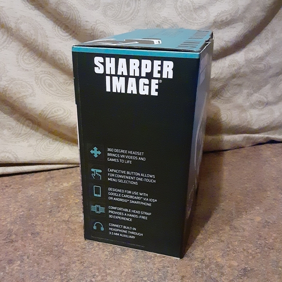 Sharper Image Virtual Reality Headset w/ Built-In - Picture 3 of 5